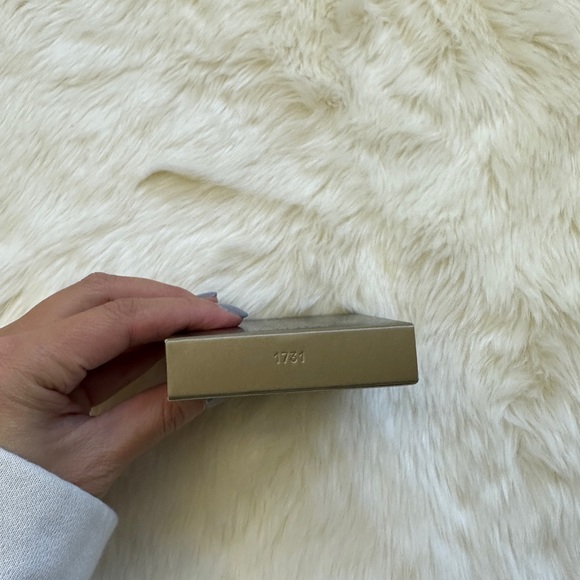 CODE 8 blush palette - Picture 7 of 7